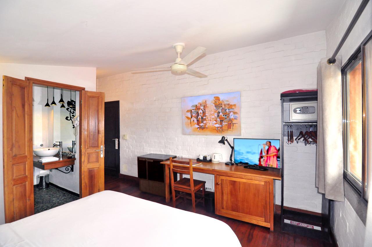 Rova Hotel أنتاناناريفو المظهر الخارجي الصورة